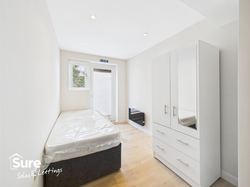 Property photo 1 of 9 4331980