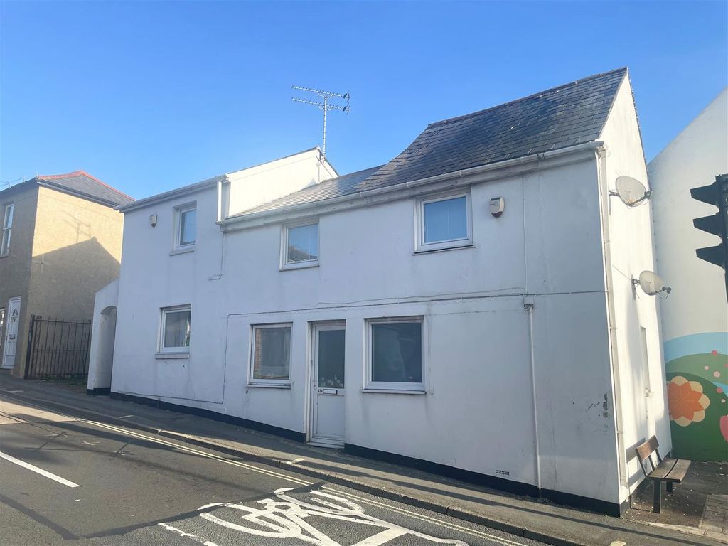 Property photo 1 of 11 11.Jpg
