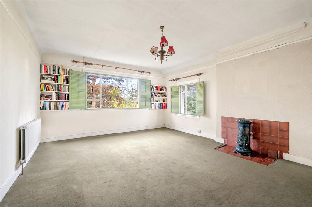 Property photo 2 of 18 Flat 3 Lansdowne Court,11.Jpg