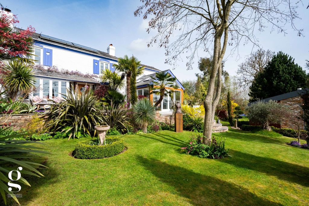 Property photo 3 of 61