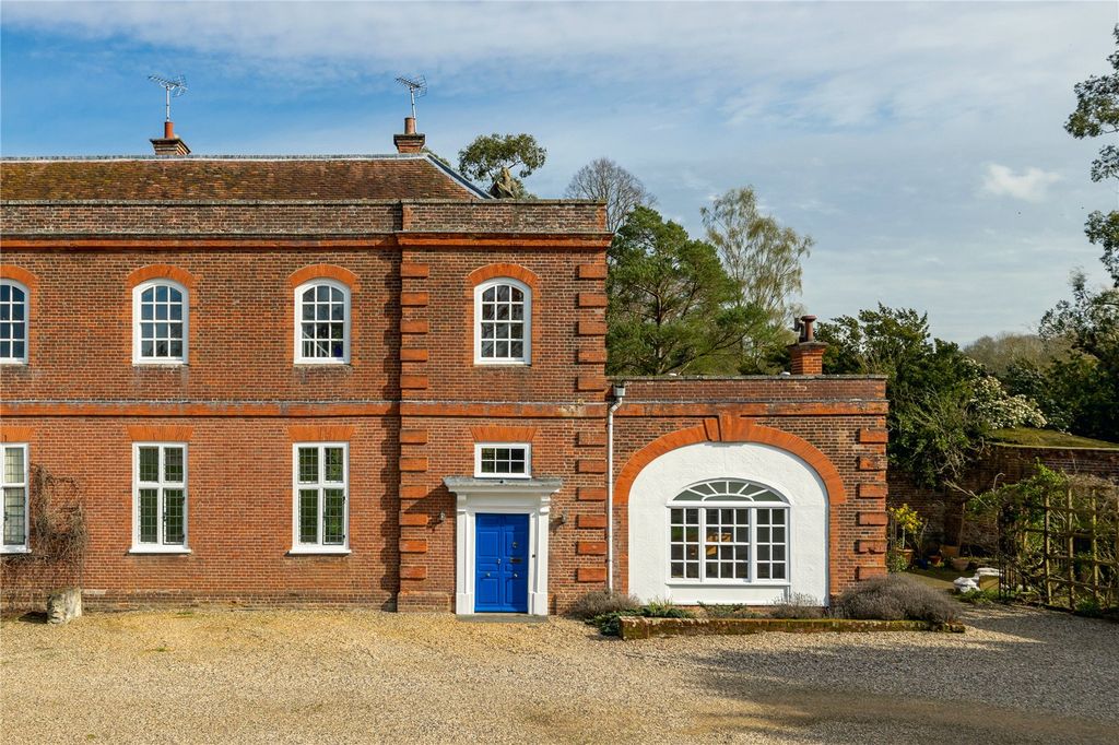 Property photo 1 of 19 Front