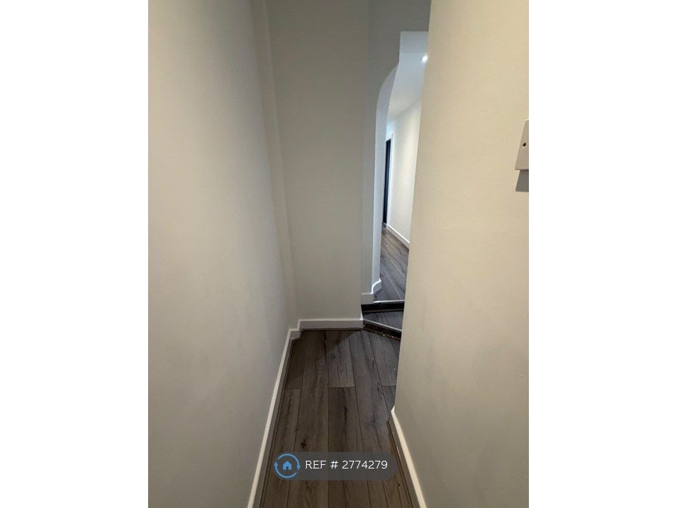 Property photo 3 of 3