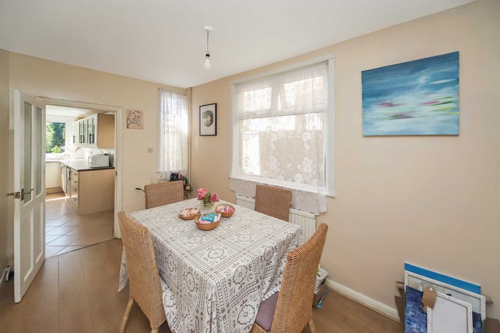 Additional image 6 of 3 bed semi-detached house for saleLancaster Avenue, Hitchin SG5