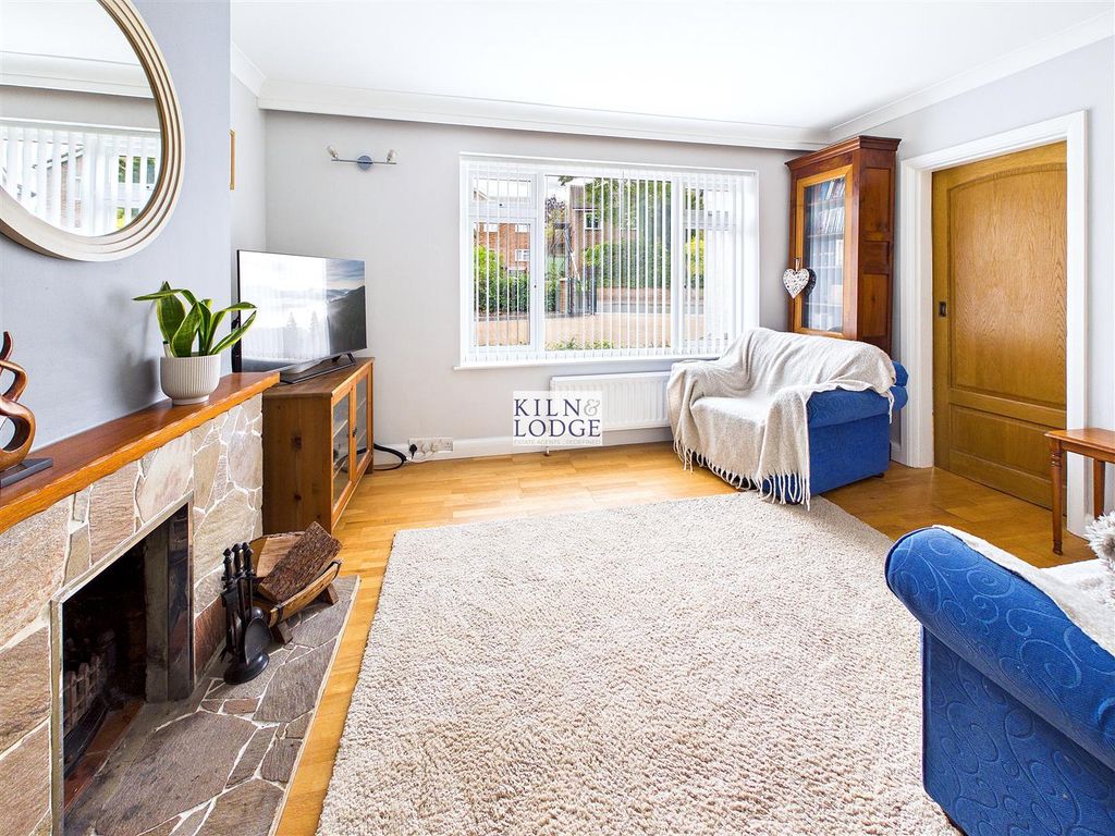 Property photo 3 of 35