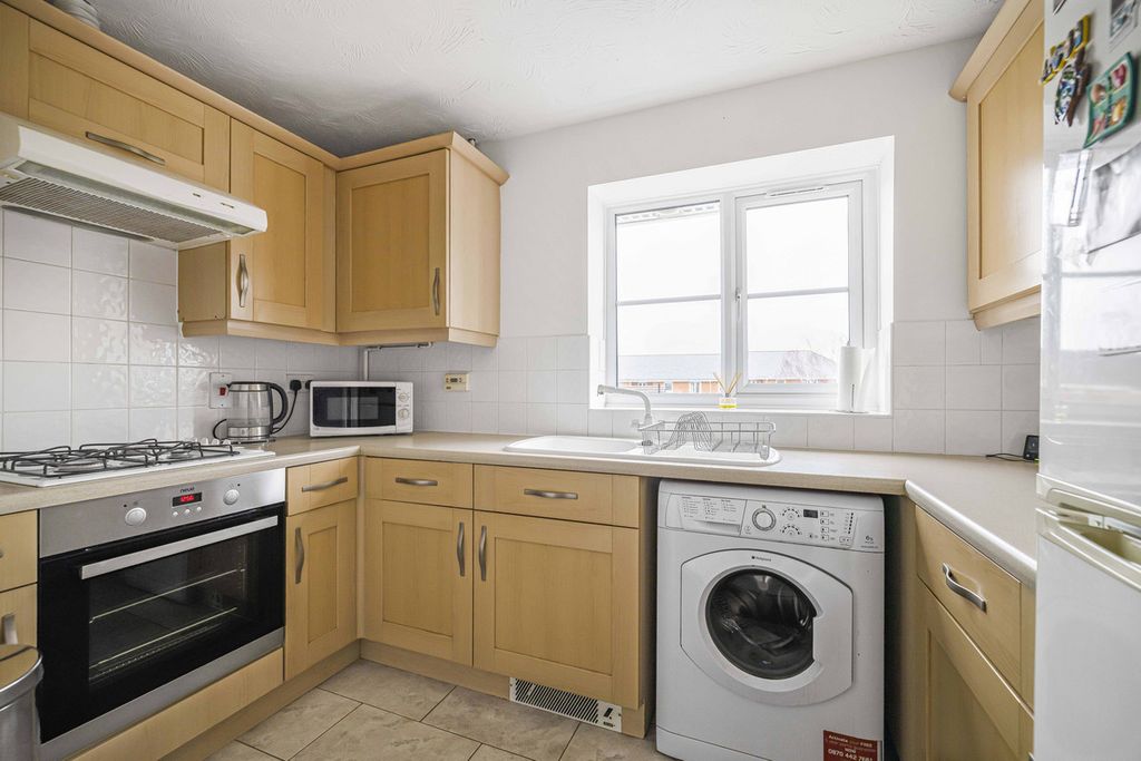 Property photo 3 of 7