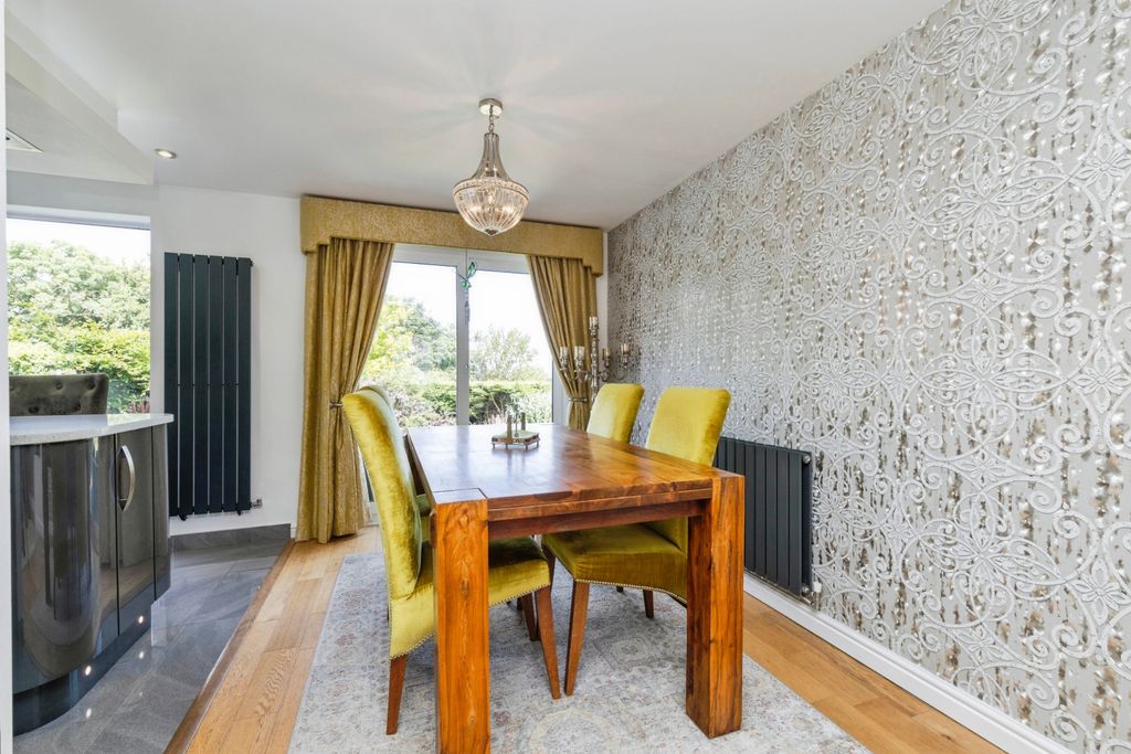 Property photo 3 of 16 1K4A9724