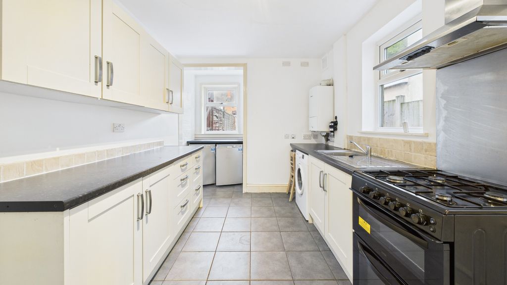 Property photo 1 of 20 1786290