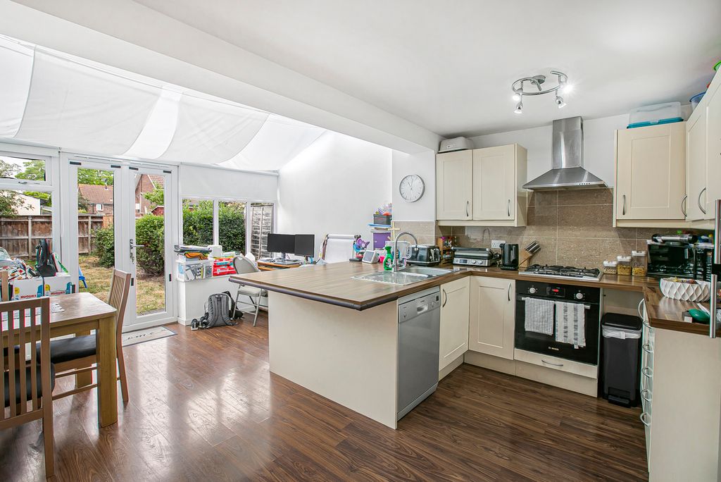 Property photo 2 of 11 Kitchen/Dining Room