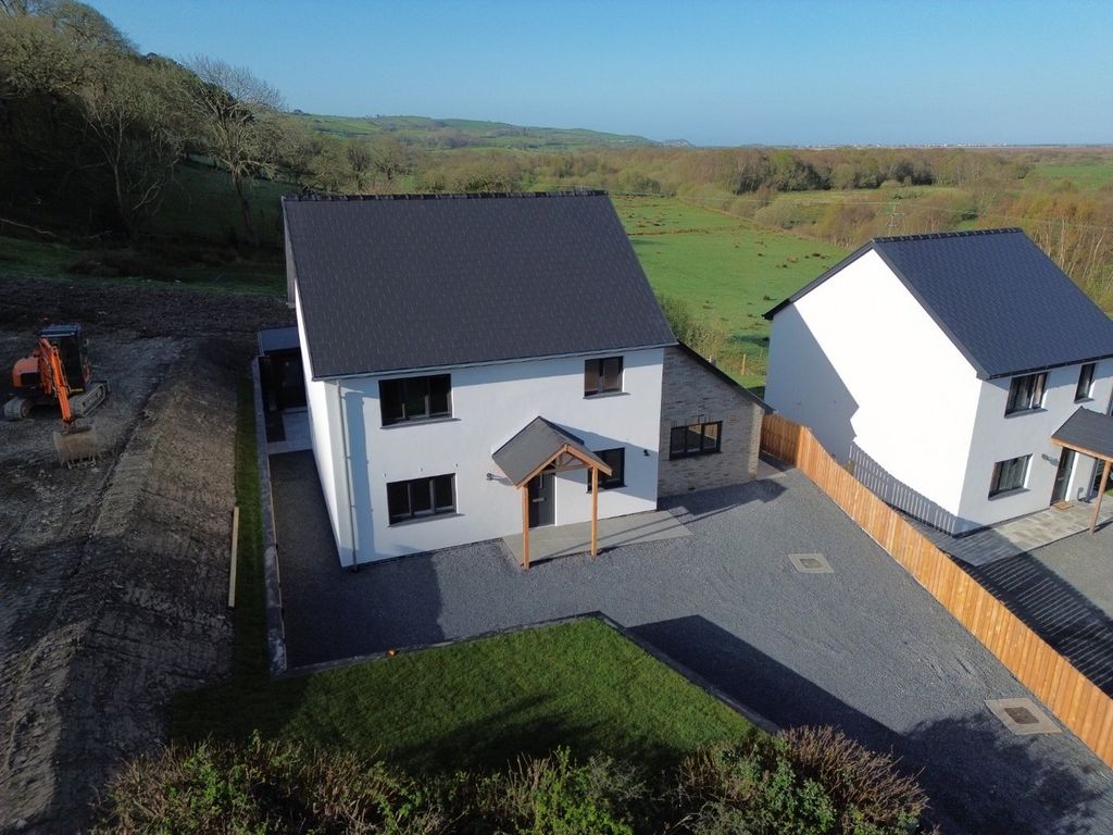 Property photo 2 of 57