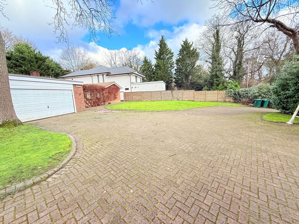 Property photo 2 of 22