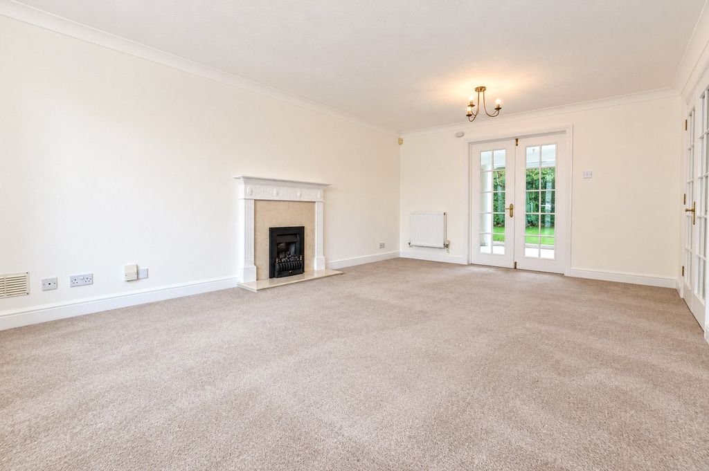 Property photo 2 of 26 Picture No. 49