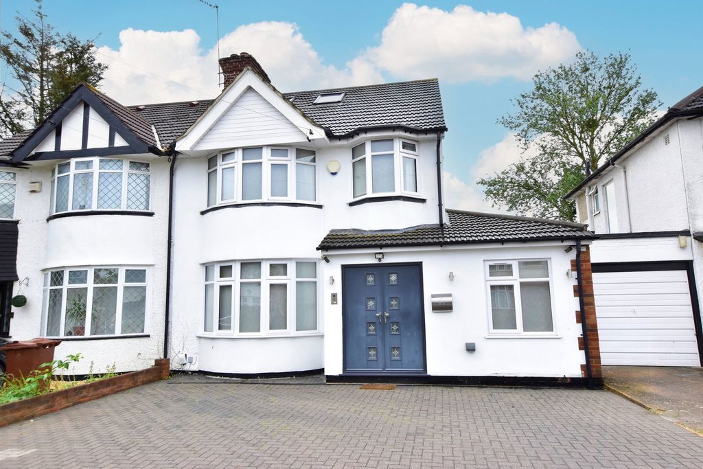 Property photo 1 of 30
