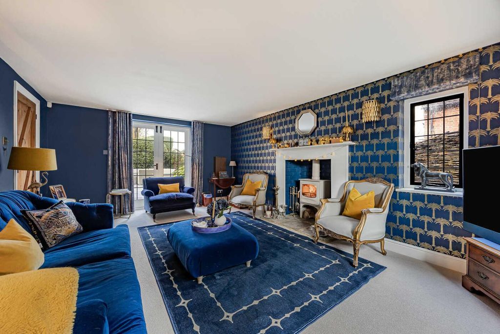 Property photo 3 of 42 Image