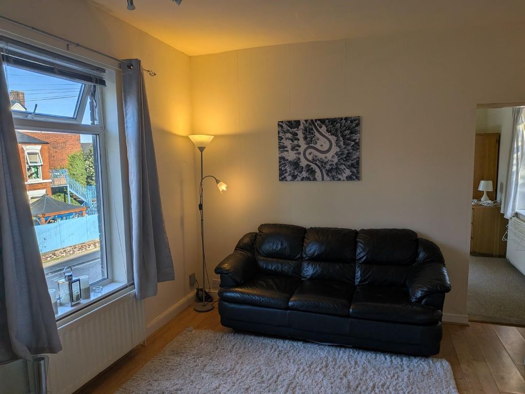 Property photo 3 of 6 55194.Jpg