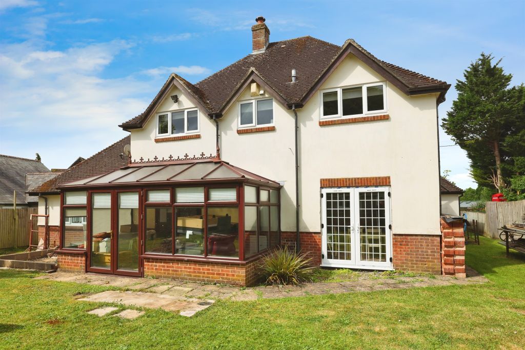 Property photo 2 of 17