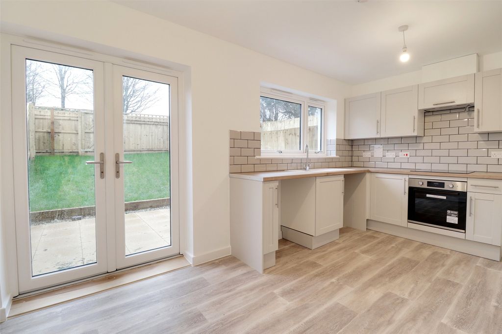 Property photo 2 of 13 Picture No. 02