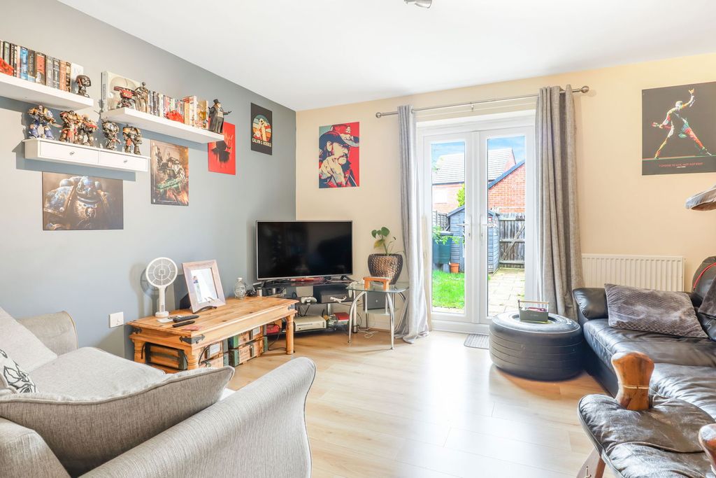 Property photo 2 of 16