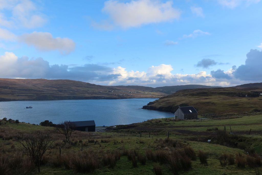 Property photo 3 of 44