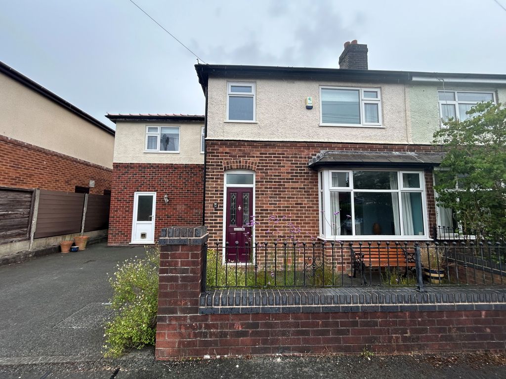 Property photo 1 of 17