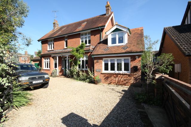 Property photo 1 of 5