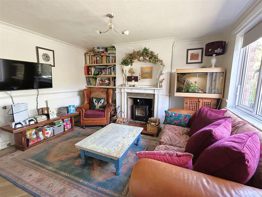 Property photo 3 of 14