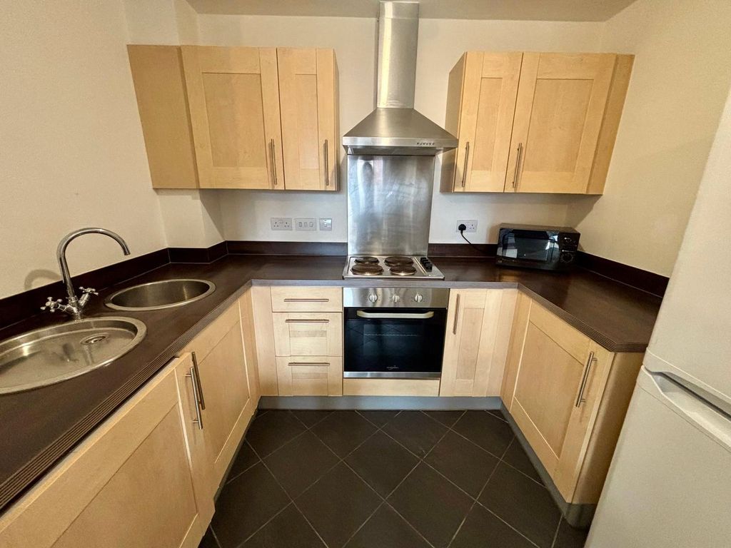 Property photo 3 of 8 Picture No. 15