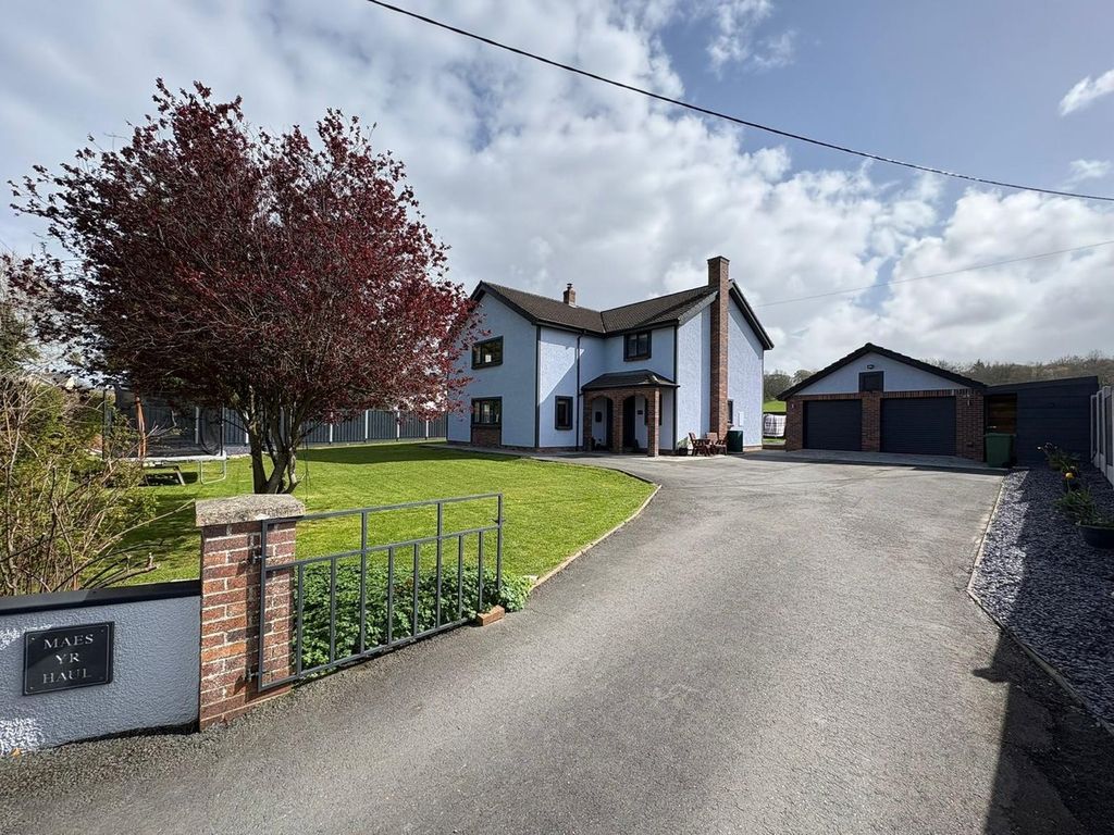 Property photo 3 of 57