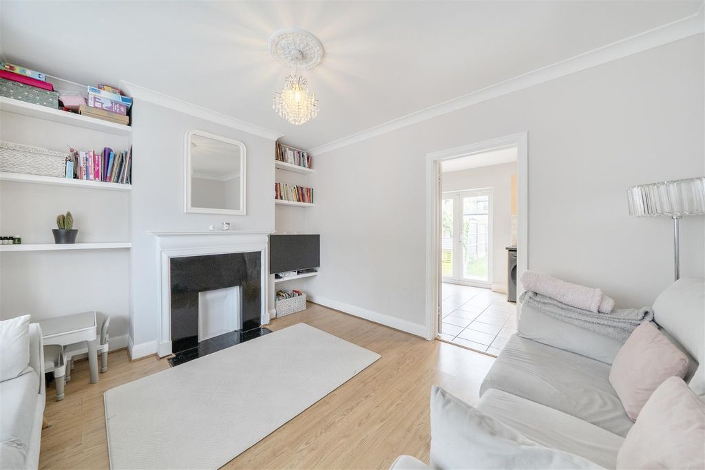 Property photo 2 of 16