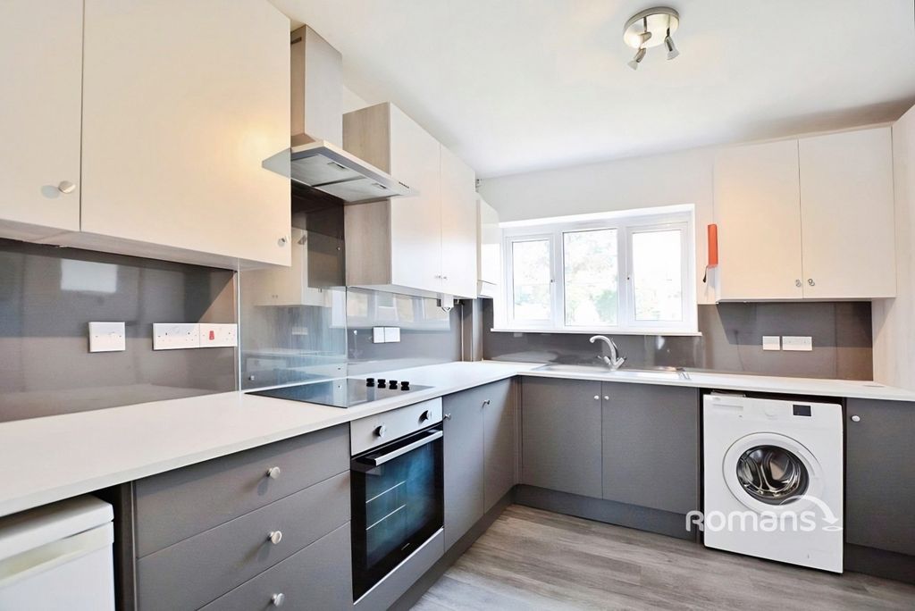 Property photo 3 of 11 Pbox-Img.Jpg