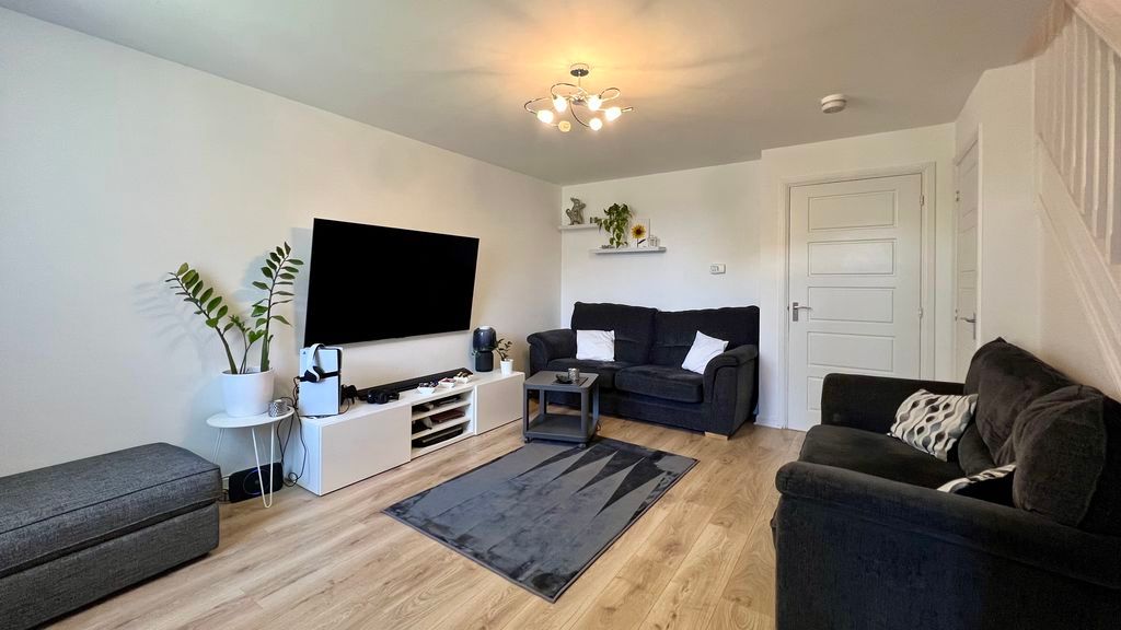 Property photo 2 of 16 Photo 2