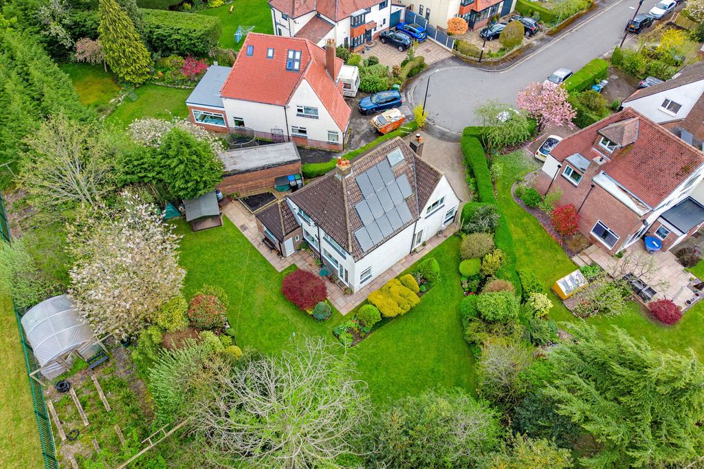 Property photo 2 of 26