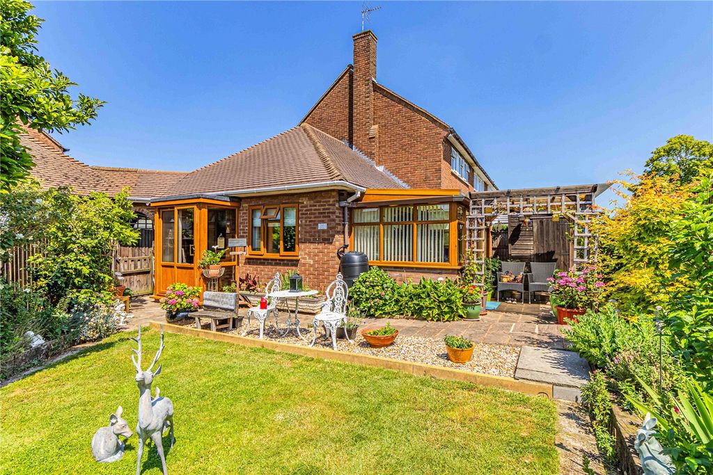 Property photo 1 of 17 Picture No. 16