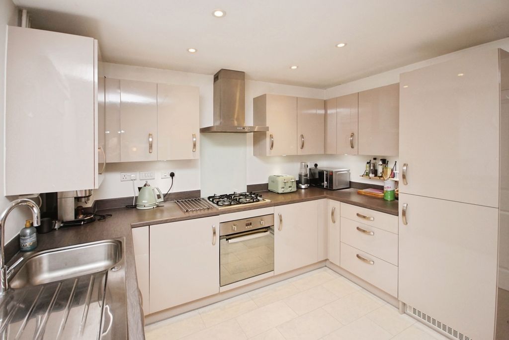 Property photo 1 of 19 Photo