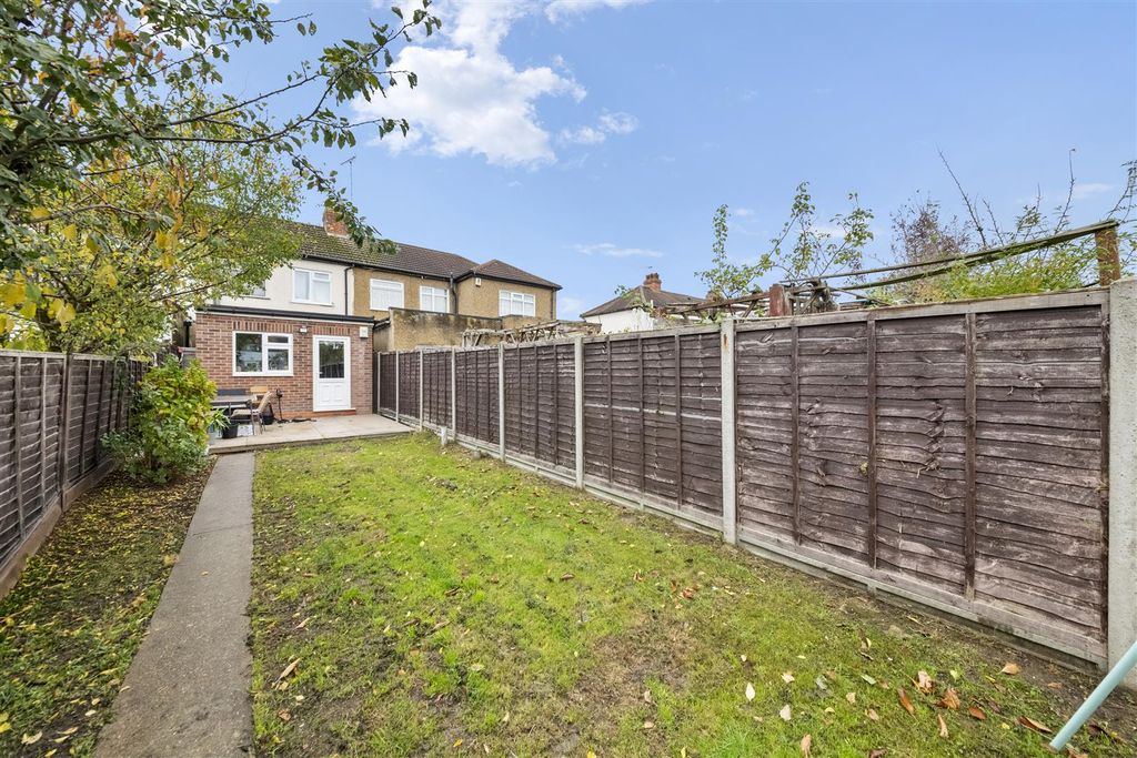 Property photo 3 of 14