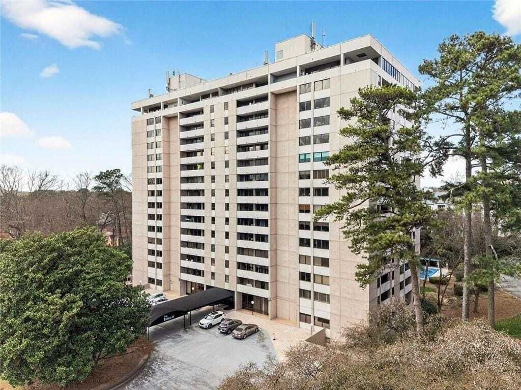 Property photo 1 of 31