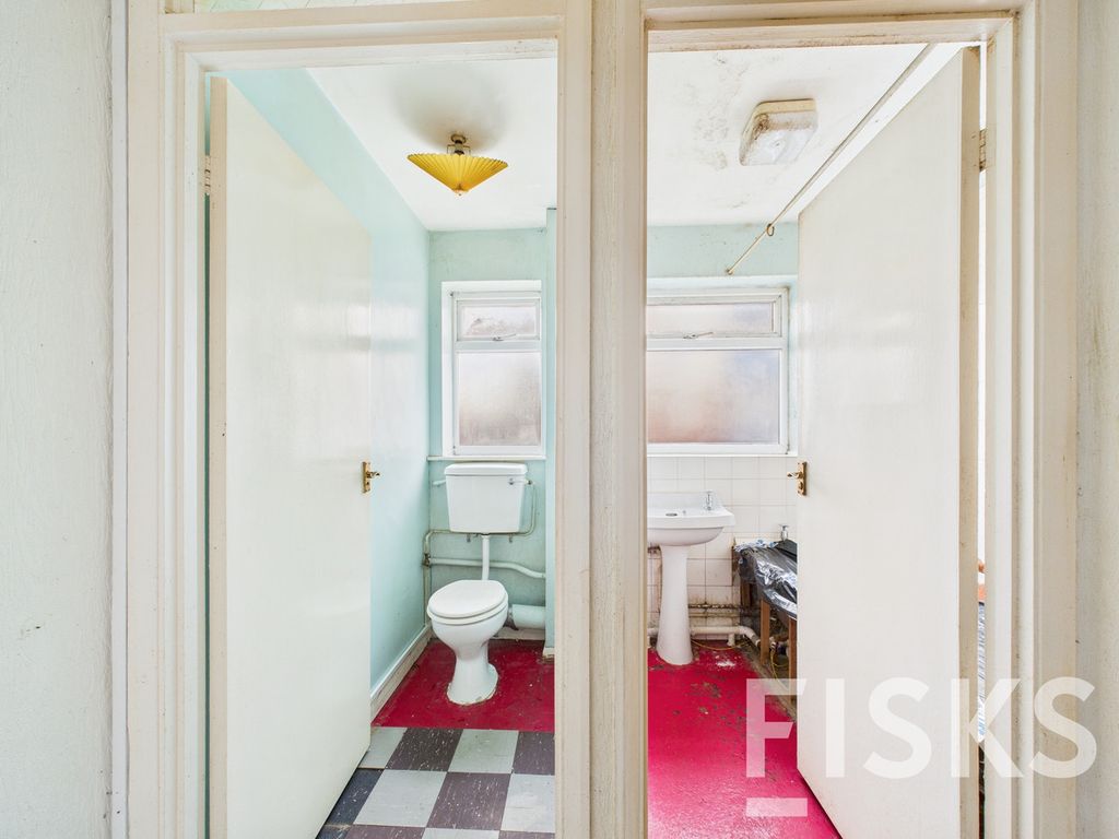 Property photo 3 of 8