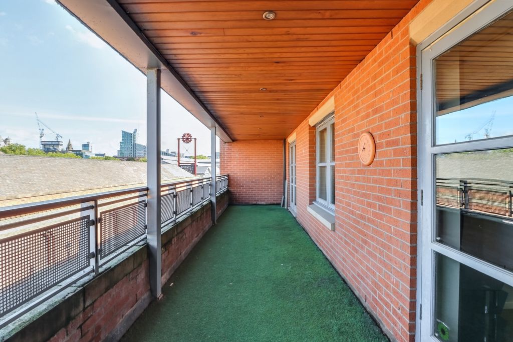 Property photo 2 of 11 Img_3835