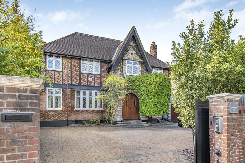Property photo 1 of 15 External