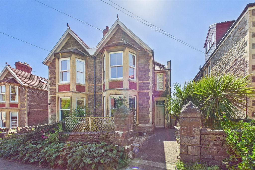 Property photo 1 of 27