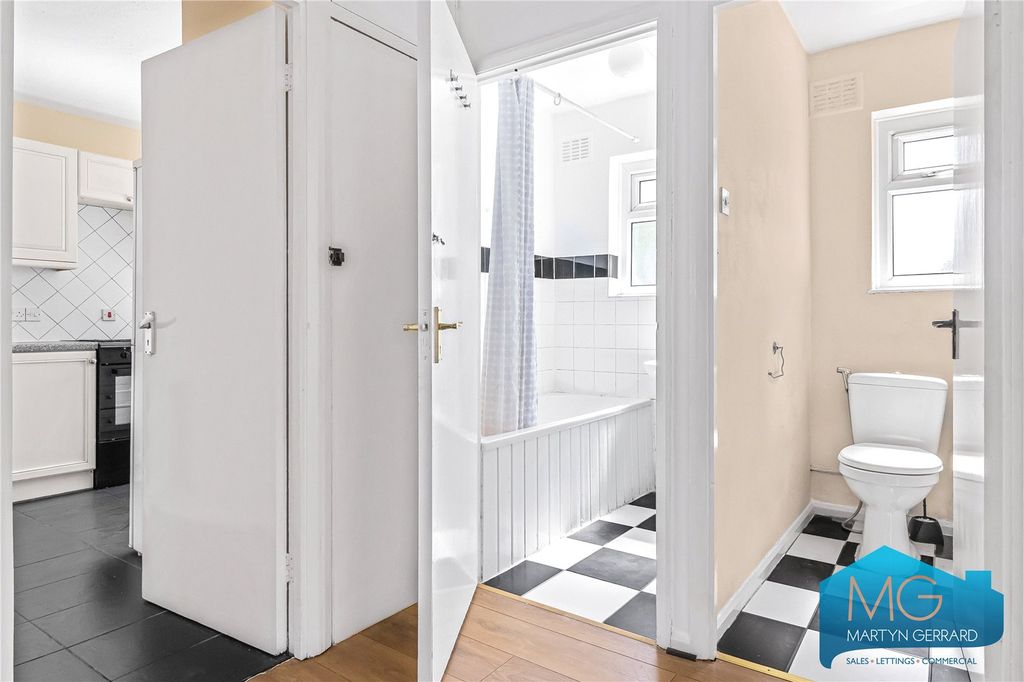 Property photo 2 of 12 Picture No. 01