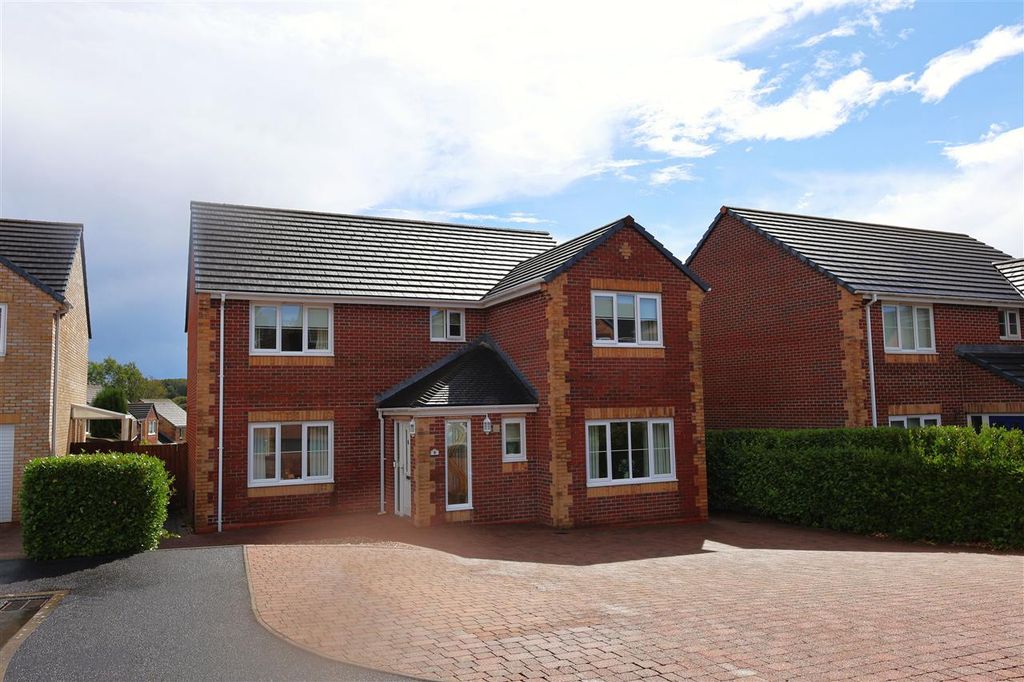 Property photo 1 of 18 Main Picture