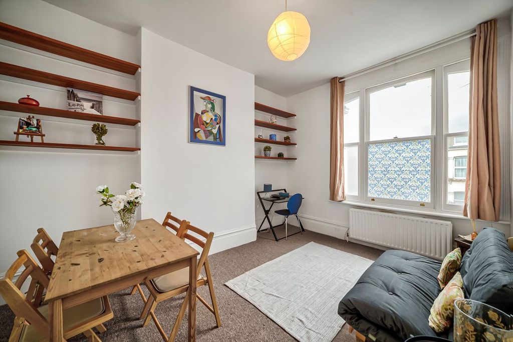 Property photo 1 of 5