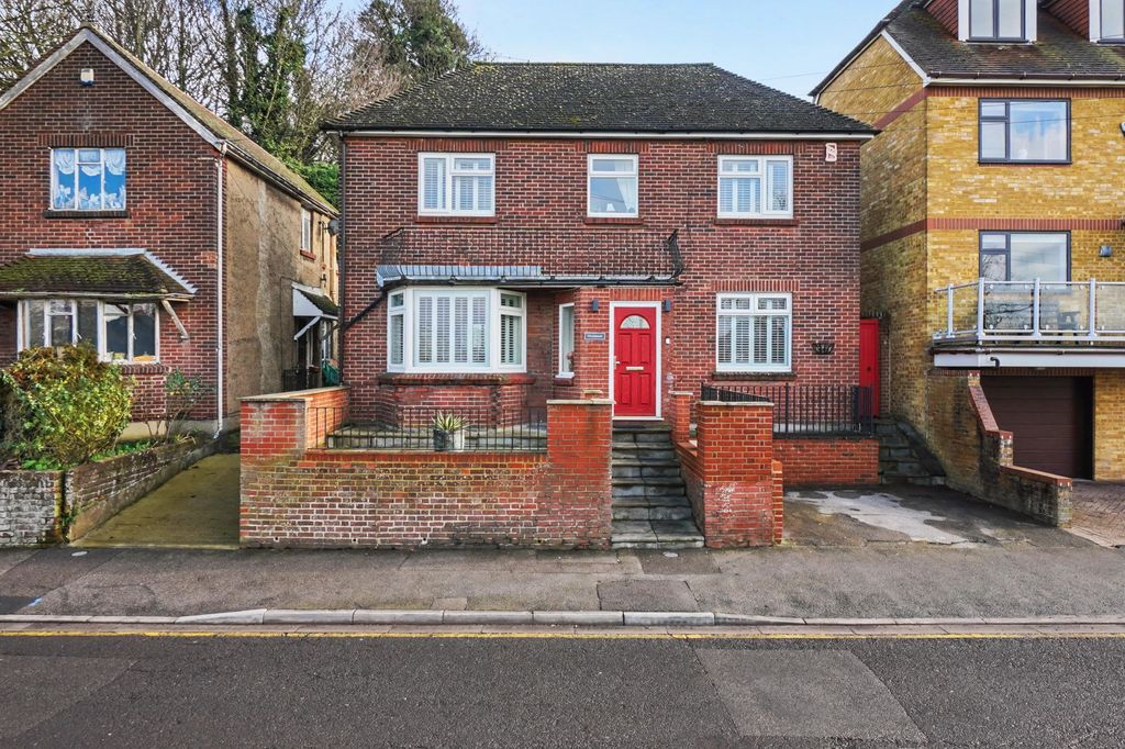 Property photo 1 of 36