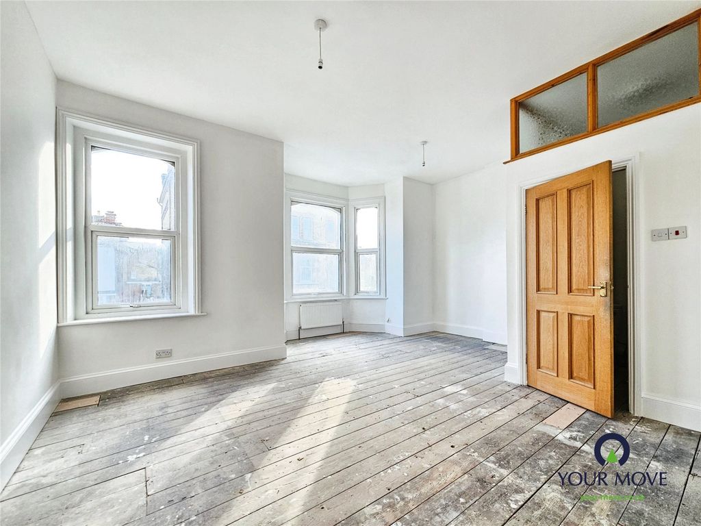 Property photo 2 of 12 Picture No. 07
