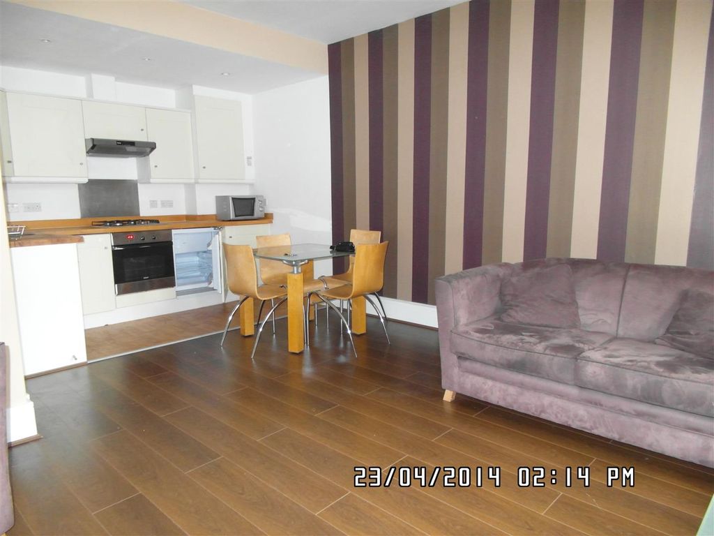 Property photo 2 of 4