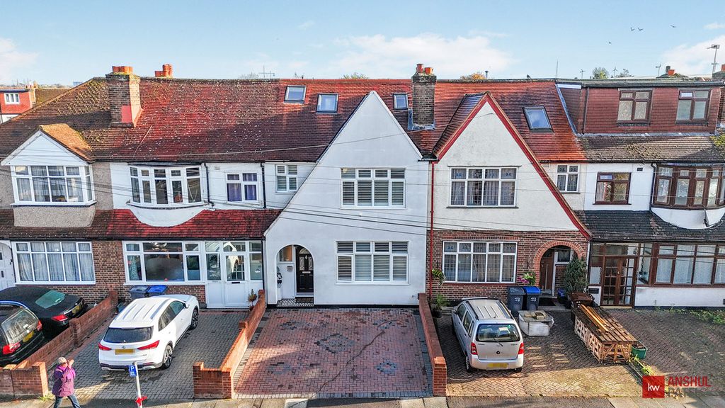 Property photo 2 of 31