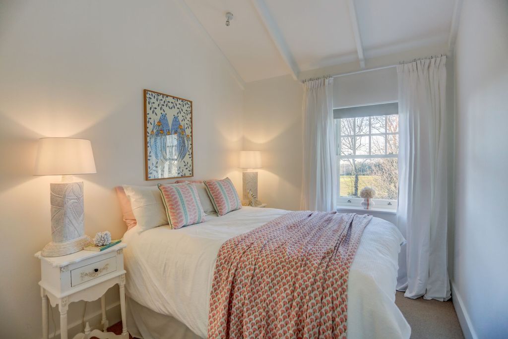 Additional image 15 of 6 bed detached house to rentShirley Drive, Hove BN3