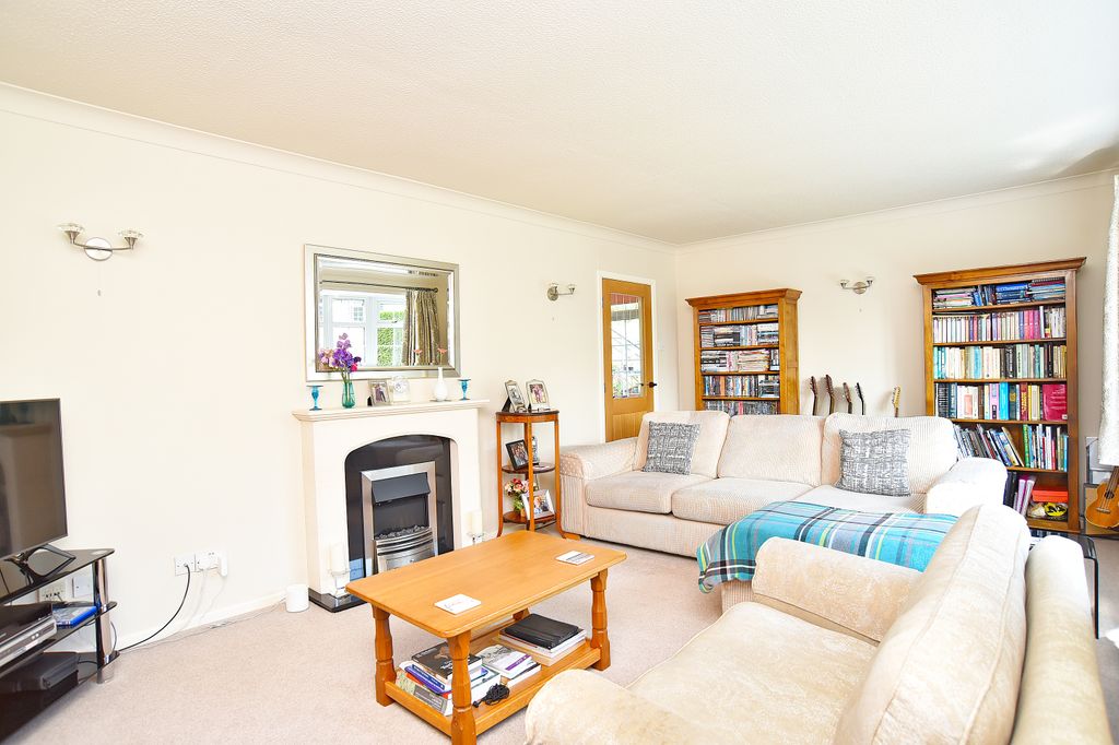 Property photo 2 of 16