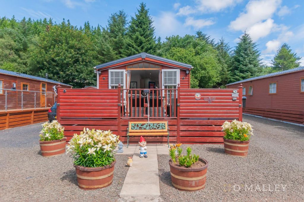 Property photo 1 of 14 Front External