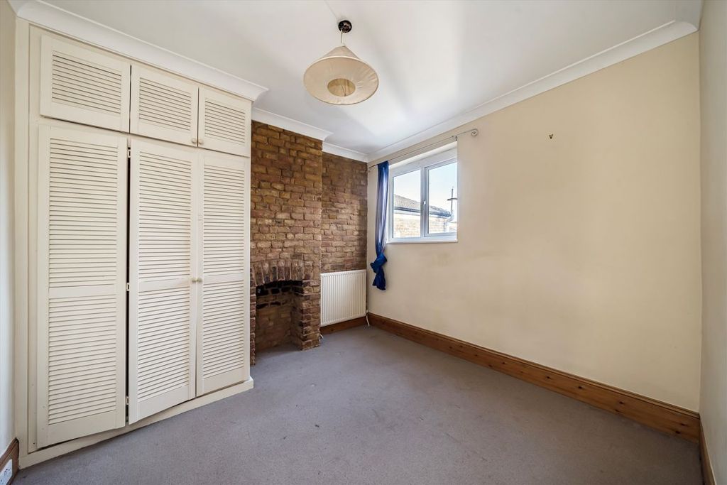 Property photo 3 of 5